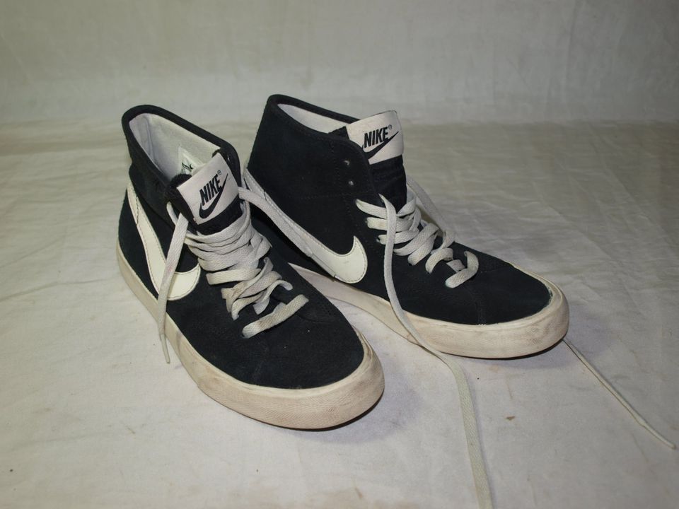 NIKE hohe Sneaker Gr.36 in Schwarz in Schleswig Holstein L beck