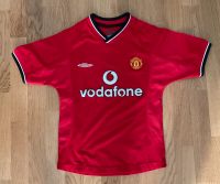 Umbro - Manchester United Trikot - Kindergröße 116-122 Frankfurt am Main - Sachsenhausen Vorschau