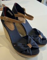 Tommy Hilfiger Espadrille mit Keilabsatz/Sandalen Gr. 39 -NEU! Niedersachsen - Westerholt Vorschau