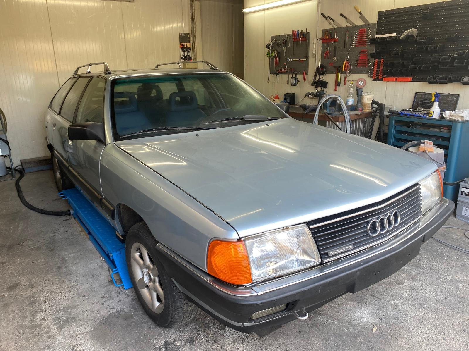 Abbildung des Autos Audi AUDI 100 Avant