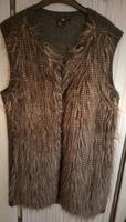 Wie neu ~ Kuschelige Strickweste (v.H&M), Gr.36-38 Hessen - Grebenhain Vorschau