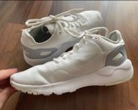 Nike Sneakers in weiß-grau Bayern - Regensburg Vorschau