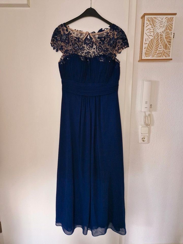 Abendkleid Ballkleid royalblau 38/40 in Aurich