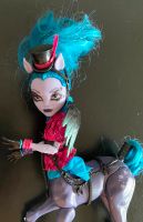 Monster High Puppe Avea Trotter Zentaur Pferde Mensch Nordrhein-Westfalen - Bergisch Gladbach Vorschau