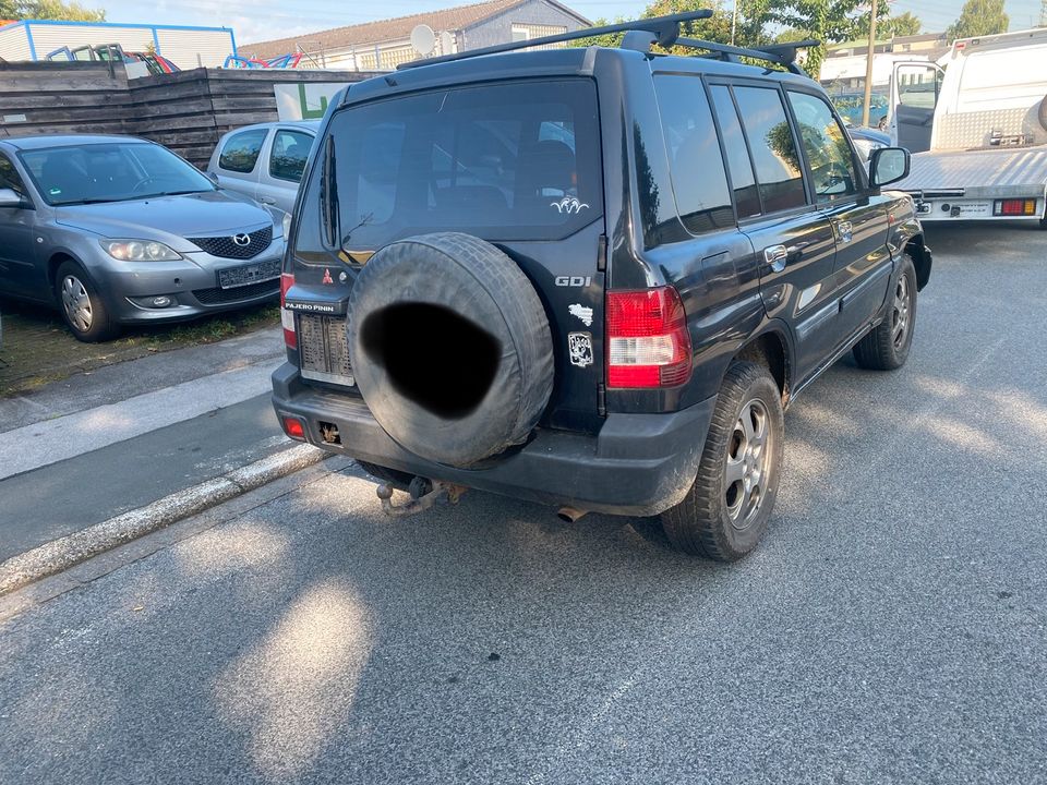 MITSUBISHI Pajero Pinin GDI 4x4 Schlachtfest Motor Getriebe Tür in Dortmund