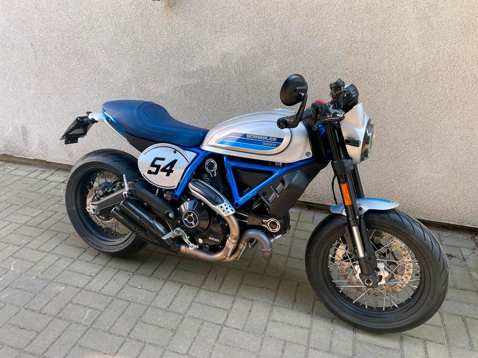 Ducati Scrambler Café Racer Sondermodell in Berlin