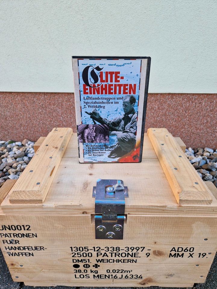 VHS Videokassette zweiter Weltkrieg "Eliteeinheiten" in Eisenhüttenstadt