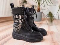 Coole Lederstiefel / Stiefeletten mit Ketten | schwarz | Zara Bayern - Gallmersgarten Vorschau