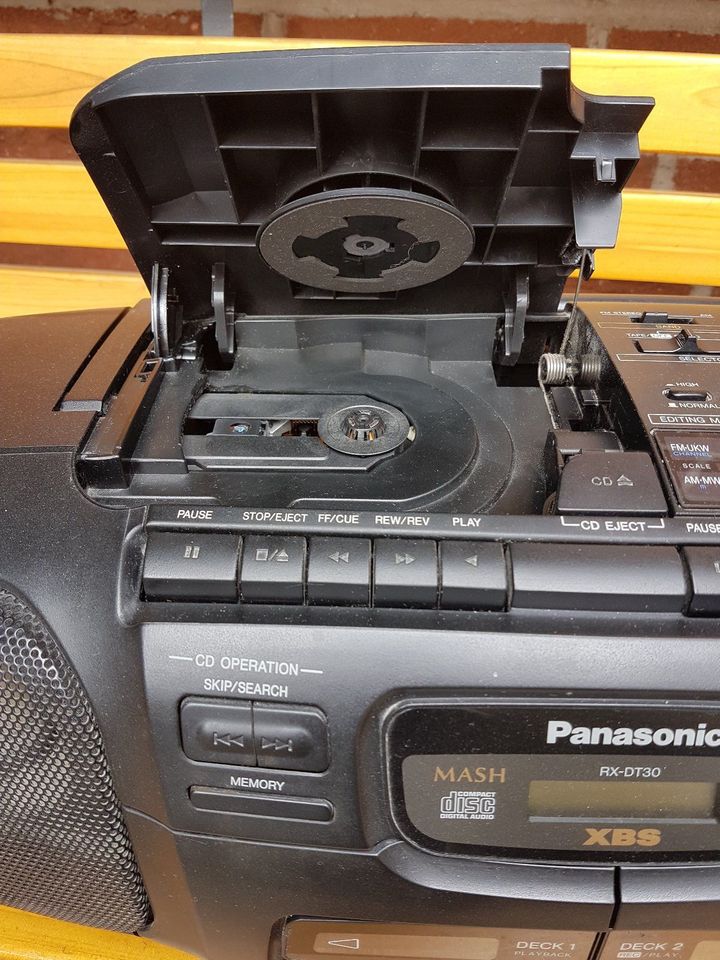 Panasonic Portable Stereo CD System RX-DT30 in Rickling