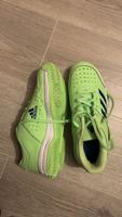 Adidas Turnschuhe / Hallenturnschuhe Sachsen - Heidenau Vorschau