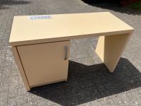 Schreibtisch mit Kühlschrank Unterbau Niedersachsen - Wriedel Vorschau