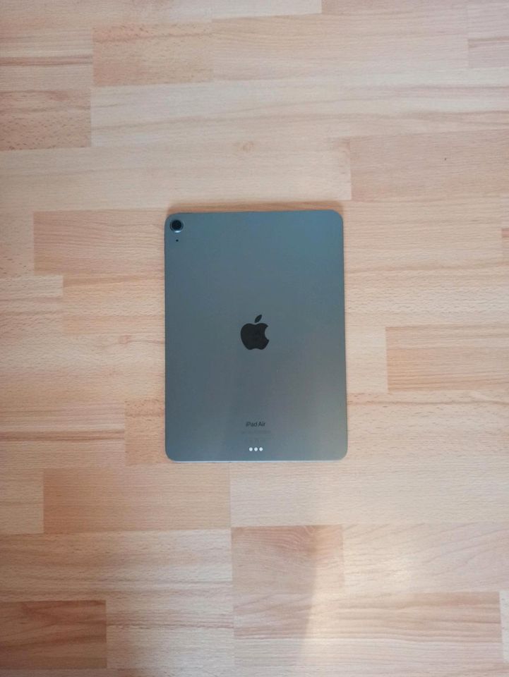 iPad Air 5 (grau) in Dillingen (Donau)