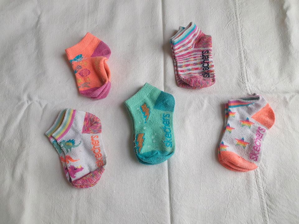 5 Sneaker Socken Größe 23-26 in Rhede