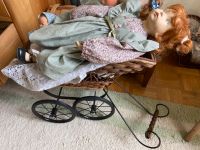 Sehr alte Puppen mit Puppenwagen Bayern - Adelshofen (Oberbayern) Vorschau