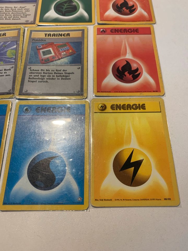 Pokemon -Karten FIRST EDITION in Düsseldorf