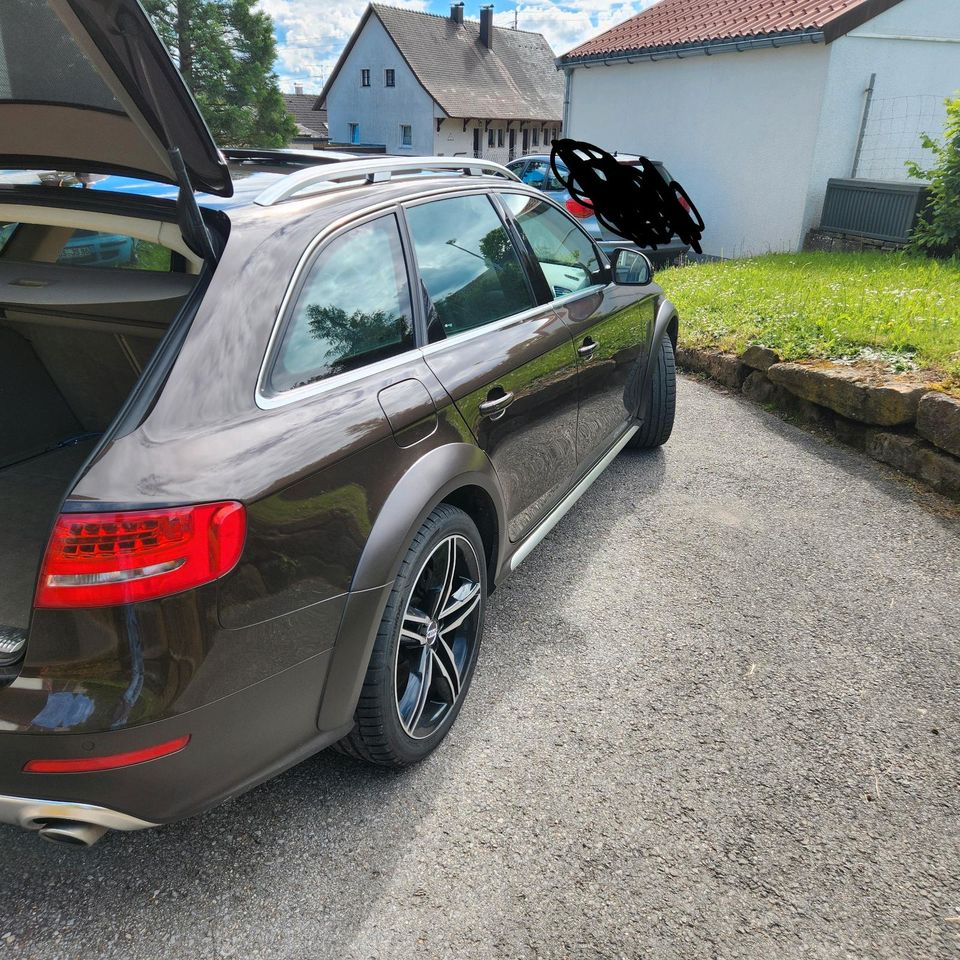 Audi A4 B8 Allroad voll 3.0 TDI Quattro in Alpirsbach