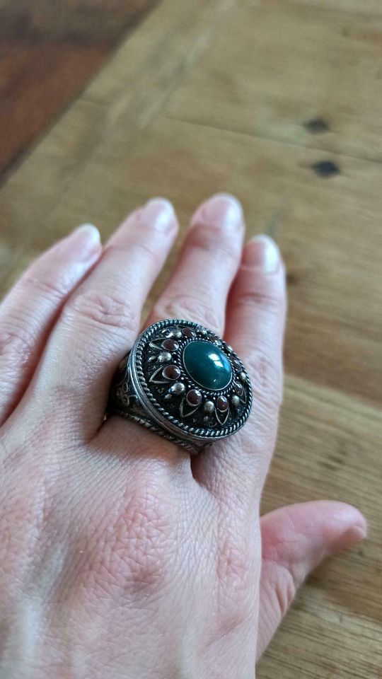 Ring Ringe Modeschmuck Boho style Kristall Glitzer in Hillesheim am Rhein