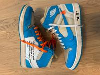 Nike Air Jordan 1 off-white x UNC Gr.46 München - Laim Vorschau
