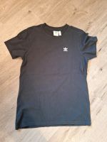 Adidas T-Shirt Jungen Gr 176 Niedersachsen - Lingen (Ems) Vorschau