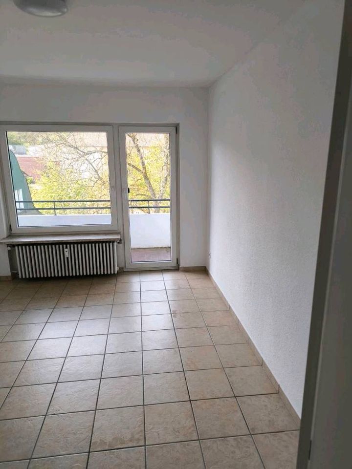 Saarbrücken Malstatt 1 Zi- App., Küche, Diele, Badewanne, Balkon in Saarbrücken