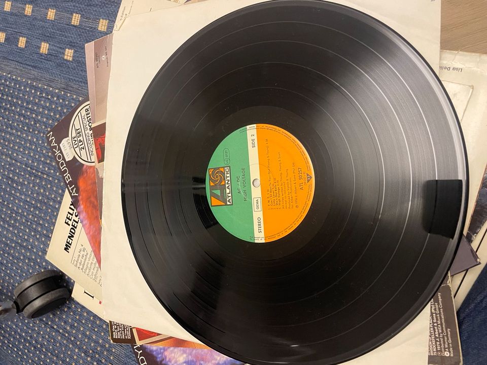 ACDC High Voltage 50257-A 1976 LP top Zustand in Landshut