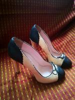 Valentino Heels Creme und Schwarz Leder Gr. 37, Versand oder. Mitte - Wedding Vorschau
