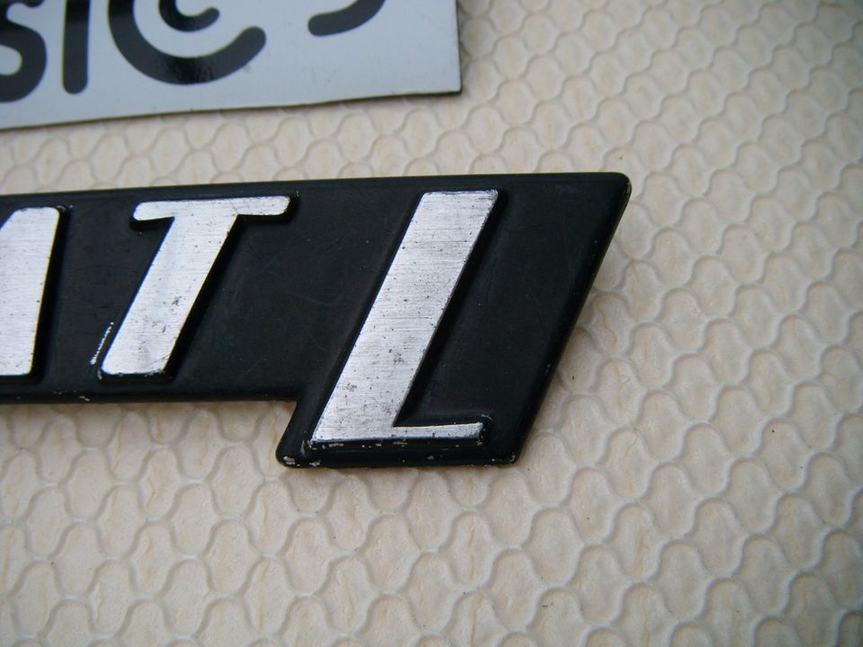 VW Passat Typ32 B1 Schriftzug 321853687D #1 Emblem Heckklappe Alu in Welver