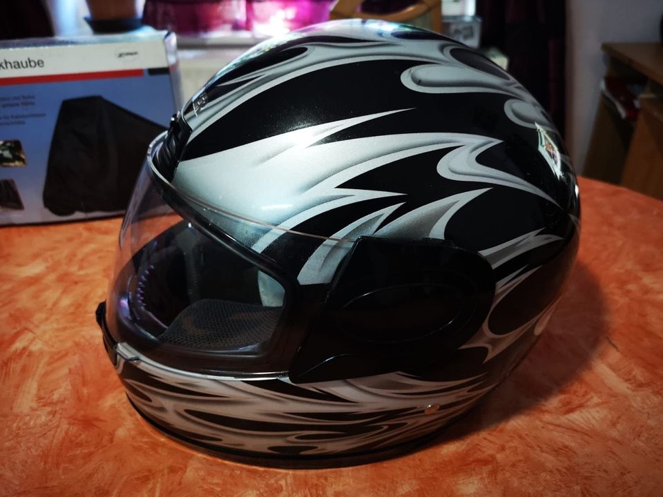 Motorradhelm zu verkaufen in Heidelberg