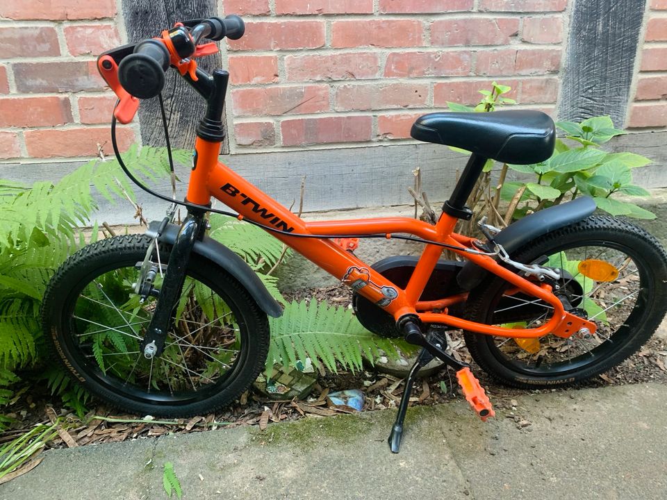 Kinderfahrrad 16 Zoll, wenig benutzt in Seelze