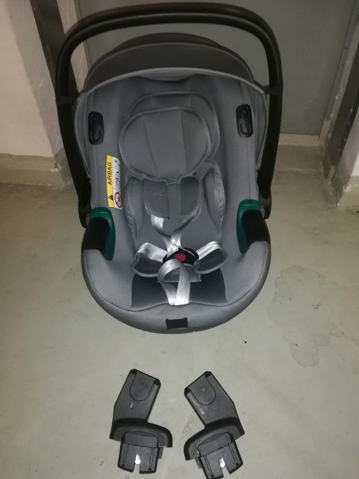 Babyschale Römer Britax BABY-SAFE 3 i-SIZE in Tamm