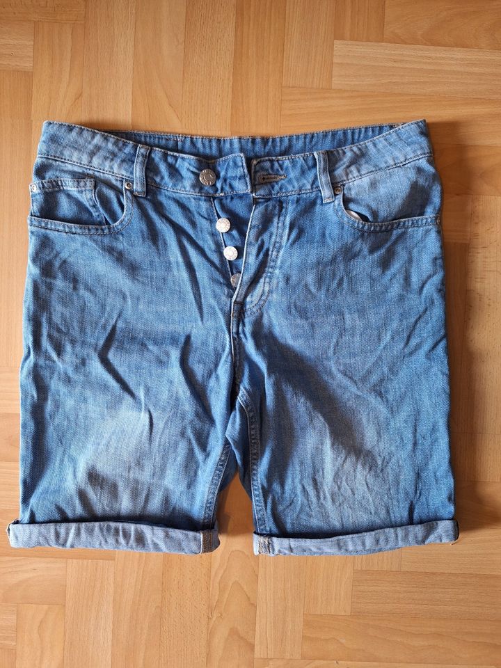 6x Jeans Shorts kurze Hose Gr. M Bundweite 31 - 32 H&M Review u.a in Recklinghausen