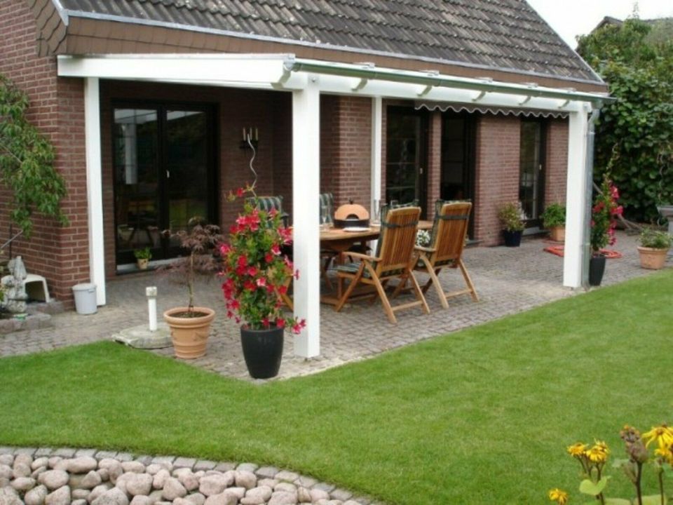 Balkon mit Terrassenüberdachung Kaltwintergarten Holz mit Montage in Bergisch Gladbach