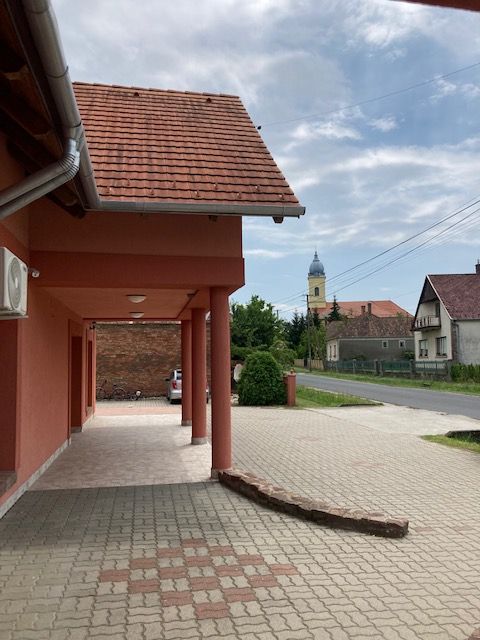 UNGARN-SÁVOLY-Familienpension, Lebensmittelgeschäft und Café! Unter einem Dach ... in Pirmasens