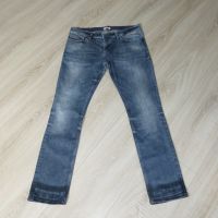 Große Jeans von Hilfiger Denim  Größe W38 L34  blau Niedersachsen - Stade Vorschau