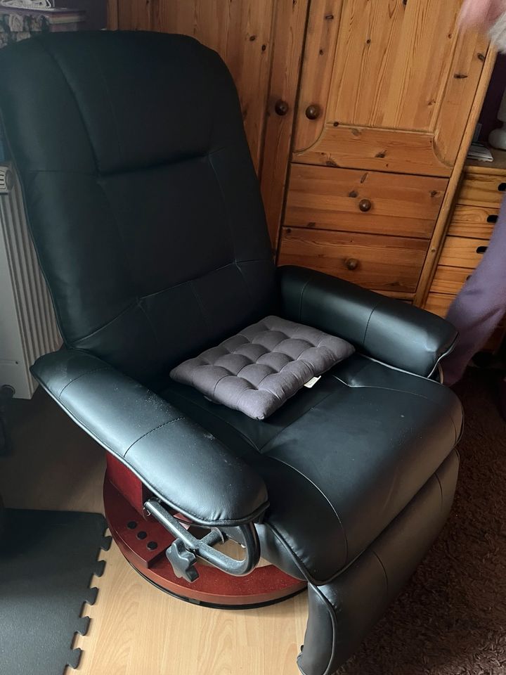Relax-Sessel Fernseh-Sessel drehbar, verstellbar neuwertig in Kaarst