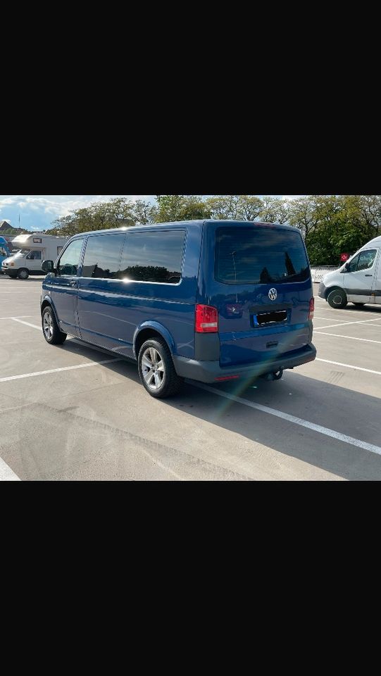Vw T5 Caravelle lang 9 sitzer 2,0 Automatik Camping/Reise in Berlin