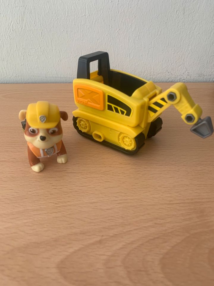 Paw Patrol Rubble Fahreug mit Figur in Osterholz-Scharmbeck