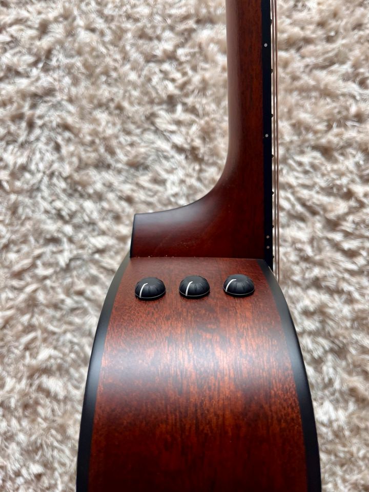 Instrument: Gitarre Taylor 352ce 12-String 12-Fret inkl. Case. in Jülich