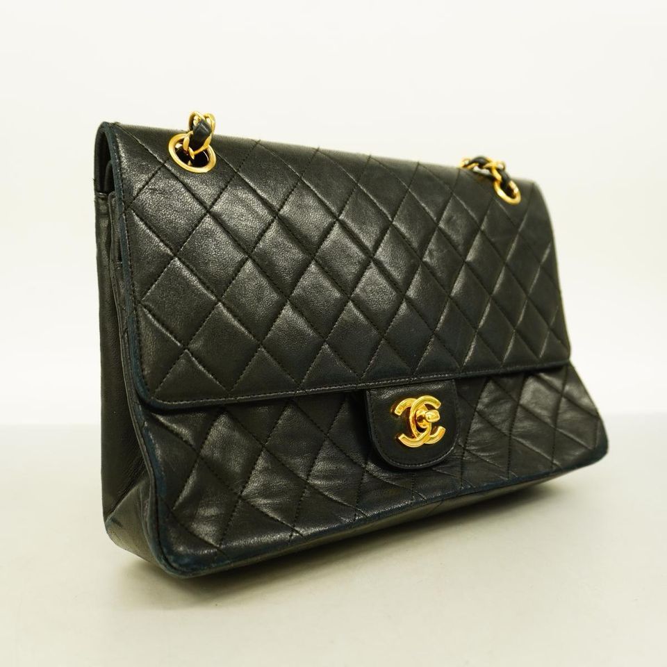 Chanel Timeless Classic Flap Handtasche matelasse in Durbach