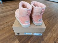 UGG Classic Mini II Boots Gr. 40 / 9 Starfish Pink rosa coral Nordrhein-Westfalen - Lohmar Vorschau