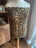 Guess Top schulterfrei Leo-Look Gr. L Brandenburg - Panketal Vorschau