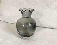 Runde Vase rauchglas bauchig Wellen rüschen 60er vintage Bayern - Triefenstein Vorschau