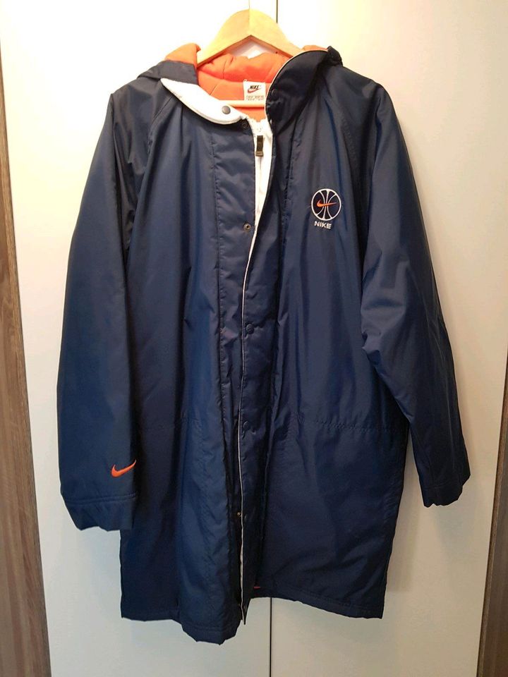 Jacke Mantel Nike blau Size M fällt Größer aus L/XL in Ingolstadt