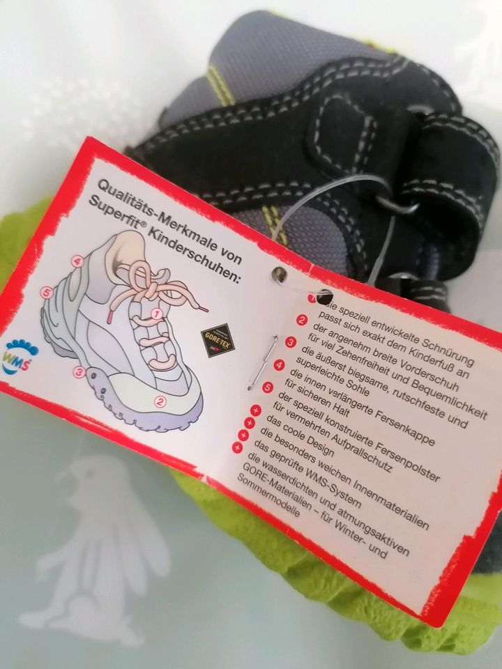 Neue Superfit Winterschuhe Baby Gortex Größe 19 in Siegen