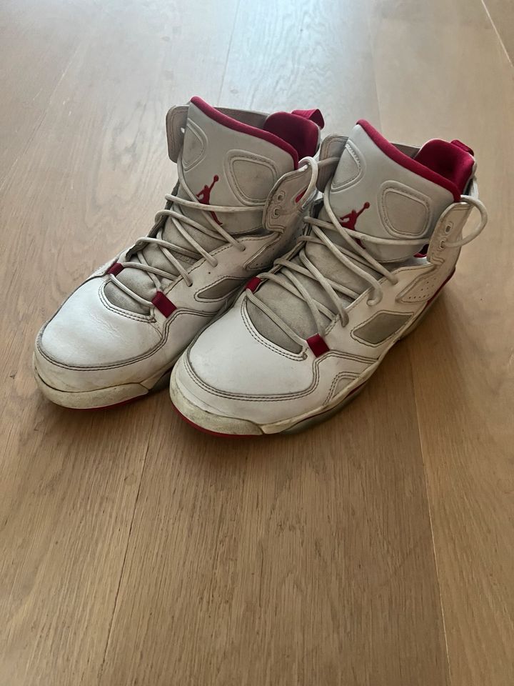 Air Jordan Flight Club 91 in Weiß und Pure Platinum EUR 41 in Kreuzau