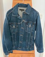 Uniqlo Jeansjacke Größe XS Neuwertig!!! Hessen - Mühlheim am Main Vorschau
