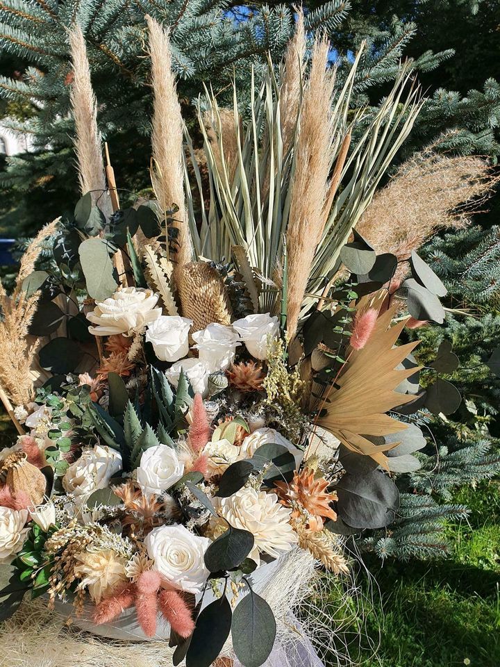 Trockenblumengestecke für Hochzeit Feier mieten in Lechbruck