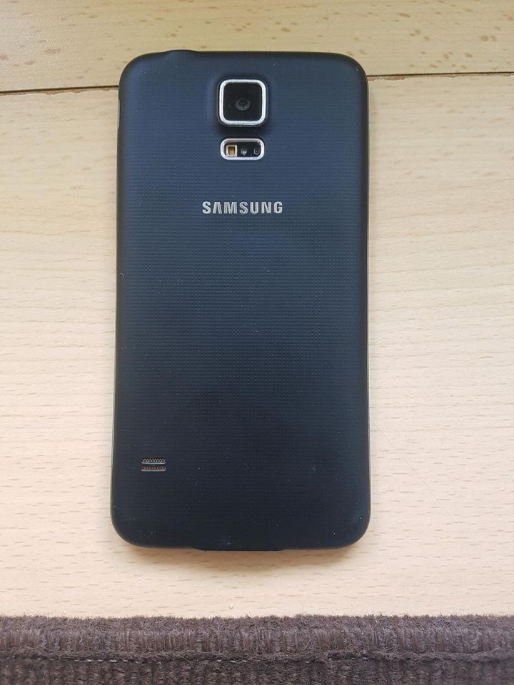 Samsung Galaxy S5 in Hiddenhausen