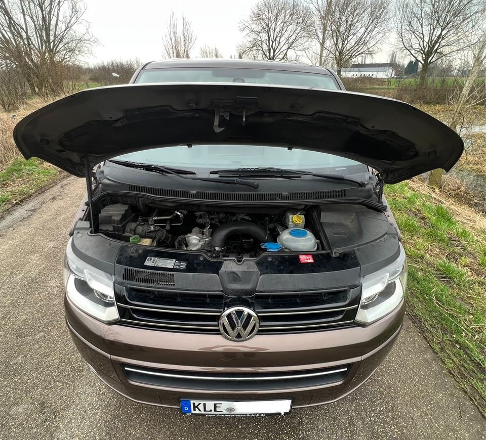 VW T5.2 Multivan HIGHLINE 2.0 TDI Vollleder Toffeebraun in Kleve