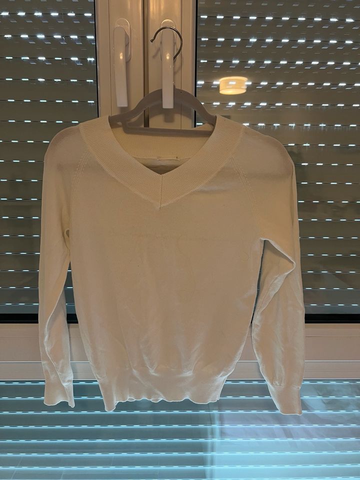 Weißer Pullover in Hohen Neuendorf